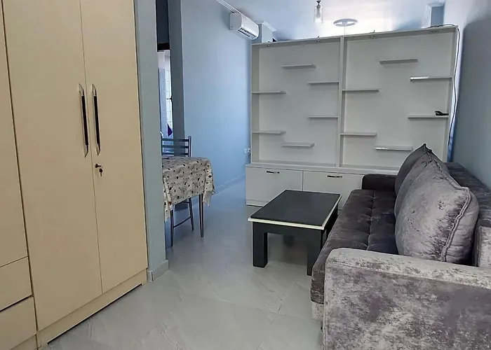 M&l Landhaus Golem (Tirana)